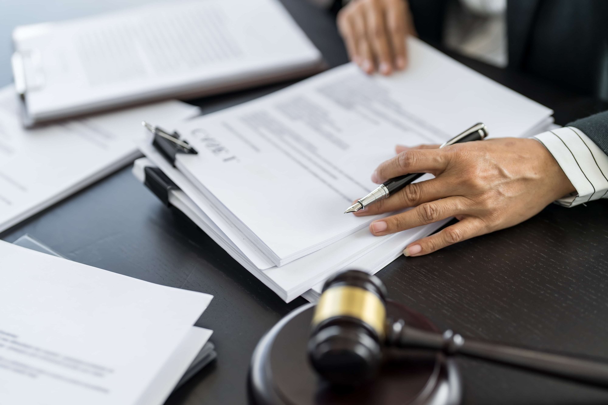 律师审阅法律文件